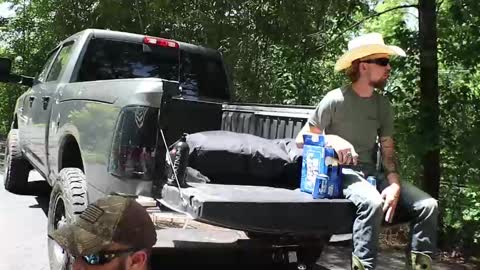 hardworkertn online show from September 16, 3:57 pm