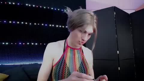 Miss Hardy online show from December 16, 3:55 am