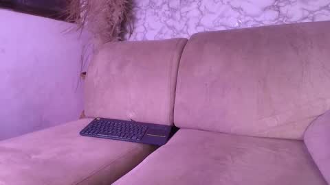 Hares online show from February 5, 3:05 pm