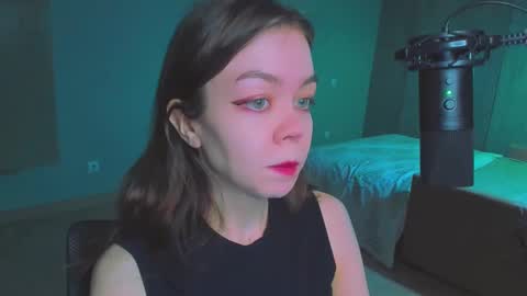 Snapshot of haribo_asmr chatting on December 11, 10:03 am Miss Hari online show from December 11, 10:03 am