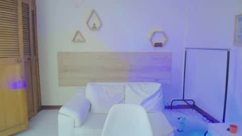 Snapshot of harknite chatting on January 9, 3:44 pm harknite online show from January 9, 3:44 pm