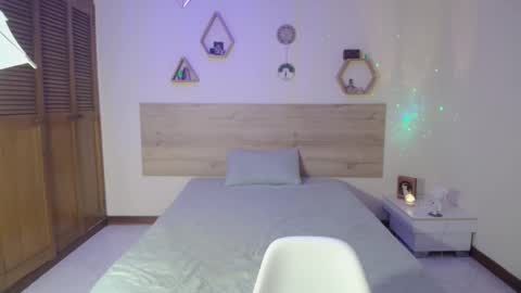 Snapshot of harknite chatting on December 22, 10:18 pm harknite online show from December 22, 10:18 pm