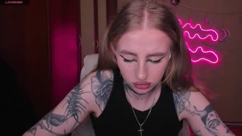 Snapshot of harley_kimm chatting on January 20, 5:04 am Julia online show from January 20, 5:04 am