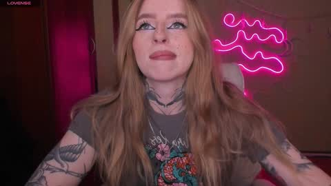 Snapshot of harley_kimm chatting on January 26, 5:23 am Julia online show from January 26, 5:23 am