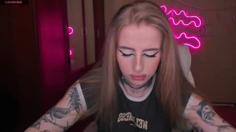 Snapshot of harley_kimm chatting on January 27, 5:03 am Julia online show from January 27, 5:03 am