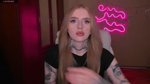 Snapshot of harley_kimm chatting on January 30, 5:19 am Julia online show from January 30, 5:19 am