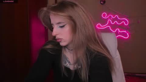 Snapshot of harley_kimm chatting on March 1, 5:09 am Julia online show from March 1, 5:09 am