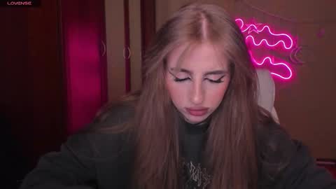 Snapshot of harley_kimm chatting on March 10, 5:33 am Julia online show from March 10, 5:33 am