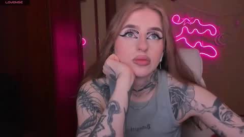 Snapshot of harley_kimm chatting on March 12, 5:46 am Julia online show from March 12, 5:46 am