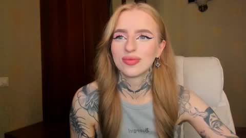 Snapshot of harley_kimm chatting on September 21, 5:31 am Julia online show from September 21, 5:31 am