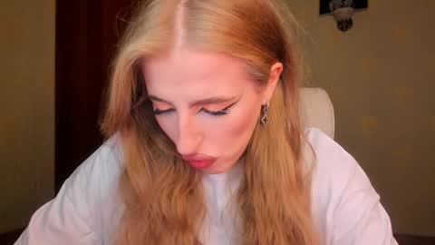 Snapshot of harley_kimm chatting on September 22, 5:31 am Julia online show from September 22, 5:31 am