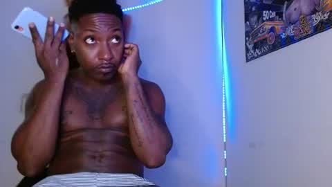 Snapshot of harley_quinnn111 chatting on July 7, 2:25 am harley_quinnn111 online show from July 7, 2:25 am