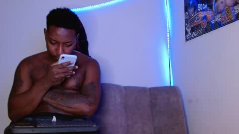 Snapshot of harley_quinnn111 chatting on August 2, 3:16 am harley_quinnn111 online show from August 2, 3:16 am