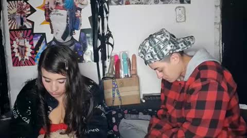 Snapshot of harly_jocker chatting on December 23, 6:05 pm online show from December 23, 6:05 pm