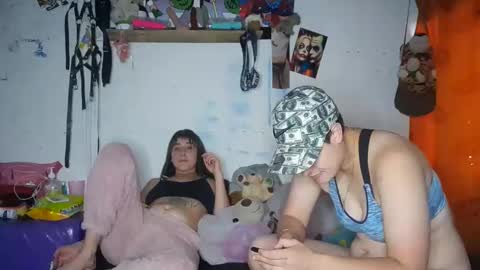 Snapshot of harly_jocker chatting on February 4, 10:55 pm online show from February 4, 10:55 pm