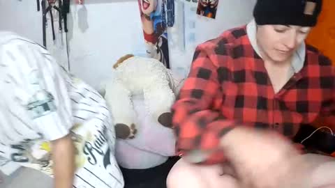 Snapshot of harly_jocker chatting on February 12, 10:48 pm online show from February 12, 10:48 pm