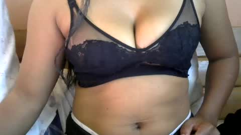 Snapshot of harmalie chatting on July 25, 7:50 am harmalie online show from July 25, 7:50 am
