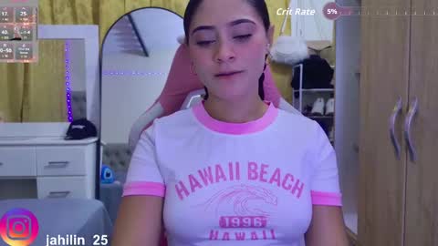 Snapshot of harperzoe chatting on November 5, 12:21 am harperzoe online show from November 5, 12:21 am