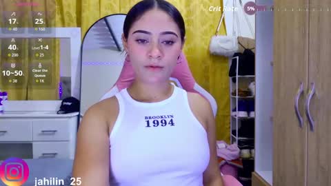 Snapshot of harperzoe chatting on November 7, 11:16 pm harperzoe online show from November 7, 11:16 pm