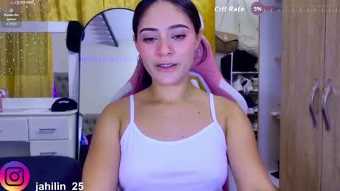 Snapshot of harperzoe chatting on November 22, 10:31 pm harperzoe online show from November 22, 10:31 pm