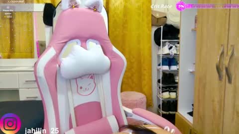 Snapshot of harperzoe chatting on November 23, 7:57 pm harperzoe online show from November 23, 7:57 pm