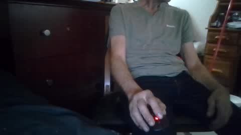 Snapshot of harry1cannary chatting on November 4, 10:20 pm harry1cannary online show from November 4, 10:20 pm