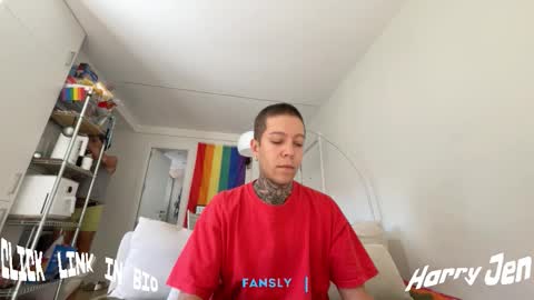 Snapshot of harry_jen chatting on September 27, 8:41 am TAP HERE choise Harry tattoo on chest Jen curls hair online show from September 27, 8:41 am