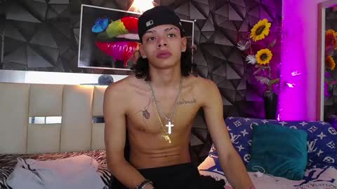 Snapshot of harry_jhonsonn chatting on January 4, 3:50 am Harry online show from January 4, 3:50 am