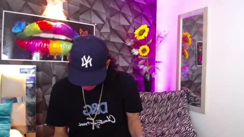 Snapshot of harry_jhonsonn chatting on January 16, 3:23 am Harry online show from January 16, 3:23 am