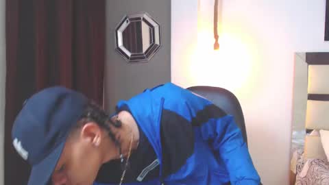 Snapshot of harry_jhonsonn chatting on March 1, 3:43 am Harry online show from March 1, 3:43 am