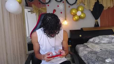 Snapshot of harry_jhonsonn chatting on November 12, 10:41 pm Harry online show from November 12, 10:41 pm