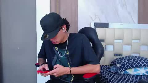 Snapshot of harry_jhonsonn chatting on June 22, 9:56 pm Harry online show from June 22, 9:56 pm
