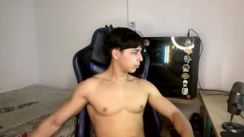 Snapshot of harry_p01 chatting on January 5, 1:04 pm harry_p01 online show from January 5, 1:04 pm