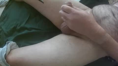 Snapshot of harryhairybod chatting on November 26, 12:28 pm harryhairybod online show from November 26, 12:28 pm