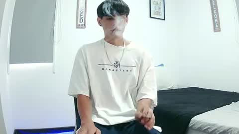 Snapshot of harrythomson1 chatting on June 20, 2:42 pm harry thomson online show from June 20, 2:42 pm