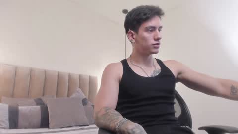 Harry Jones online show from January 4, 5:16 pm