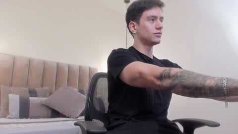 Harry Jones online show from January 5, 5:51 pm