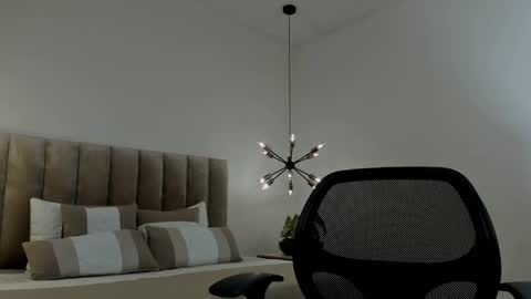 Harry Jones online show from February 27, 5:26 pm