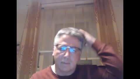 Snapshot of hartl67 chatting on December 24, 8:38 pm hartl67 online show from December 24, 8:38 pm