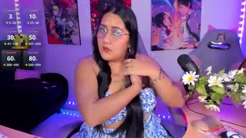 karen  online show from December 21, 11:01 pm