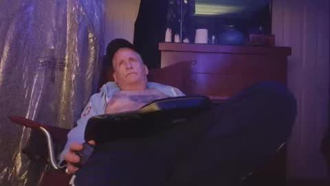 hashtagcloudp0rn online show from April 13, 8:25 pm