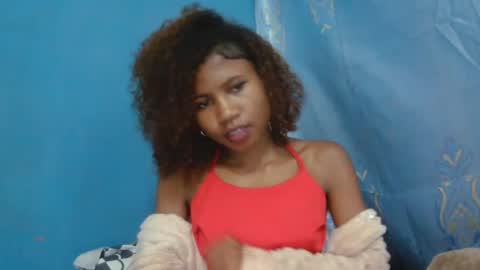 hasleyinah online show from August 3, 8:01 pm