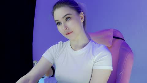 Anna online show from March 15, 12:22 pm