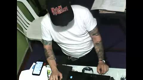 Snapshot of hathor_kadesh chatting on March 2, 12:42 am hathor kadesh online show from March 2, 12:42 am