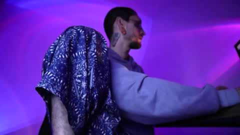 Snapshot of hatsumotokyoto chatting on November 30, 9:57 am More content 2 online show from November 30, 9:57 am