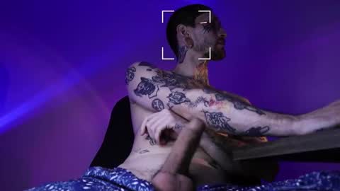 Snapshot of hatsumotokyoto chatting on December 2, 11:00 pm More content 2 online show from December 2, 11:00 pm