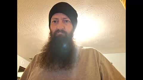 Snapshot of hawktalon007 chatting on October 12, 4:50 pm Robert online show from October 12, 4:50 pm