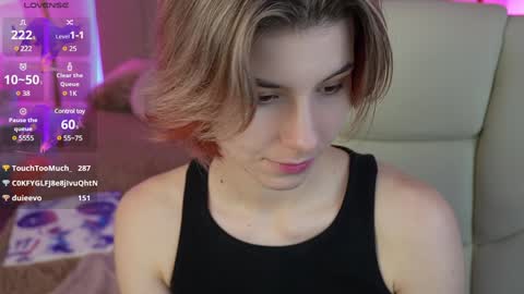 haylaamber online show from December 1, 4:29 pm