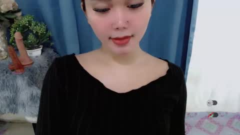 Snapshot of haylee_slut chatting on February 6, 4:10 am haylee online show from February 6, 4:10 am