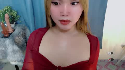 Snapshot of haylee_slut chatting on February 18, 8:05 am haylee online show from February 18, 8:05 am